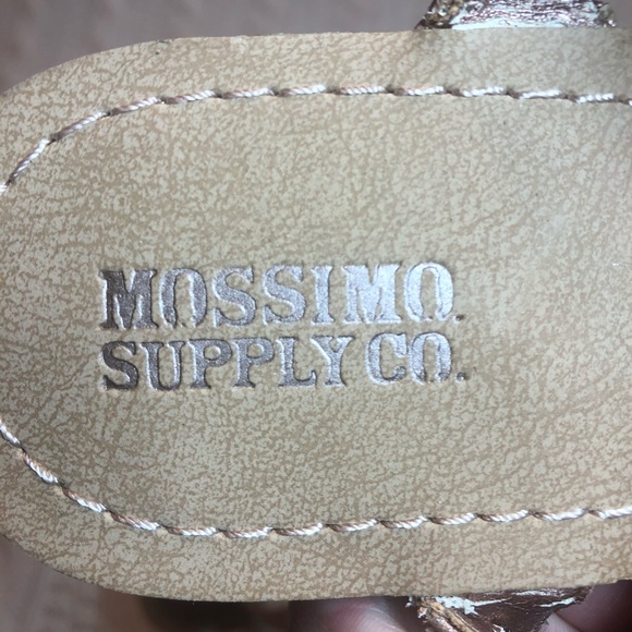 Mossimo Supply Co., metallic sandal, sz 9 - Picture 6 of 7